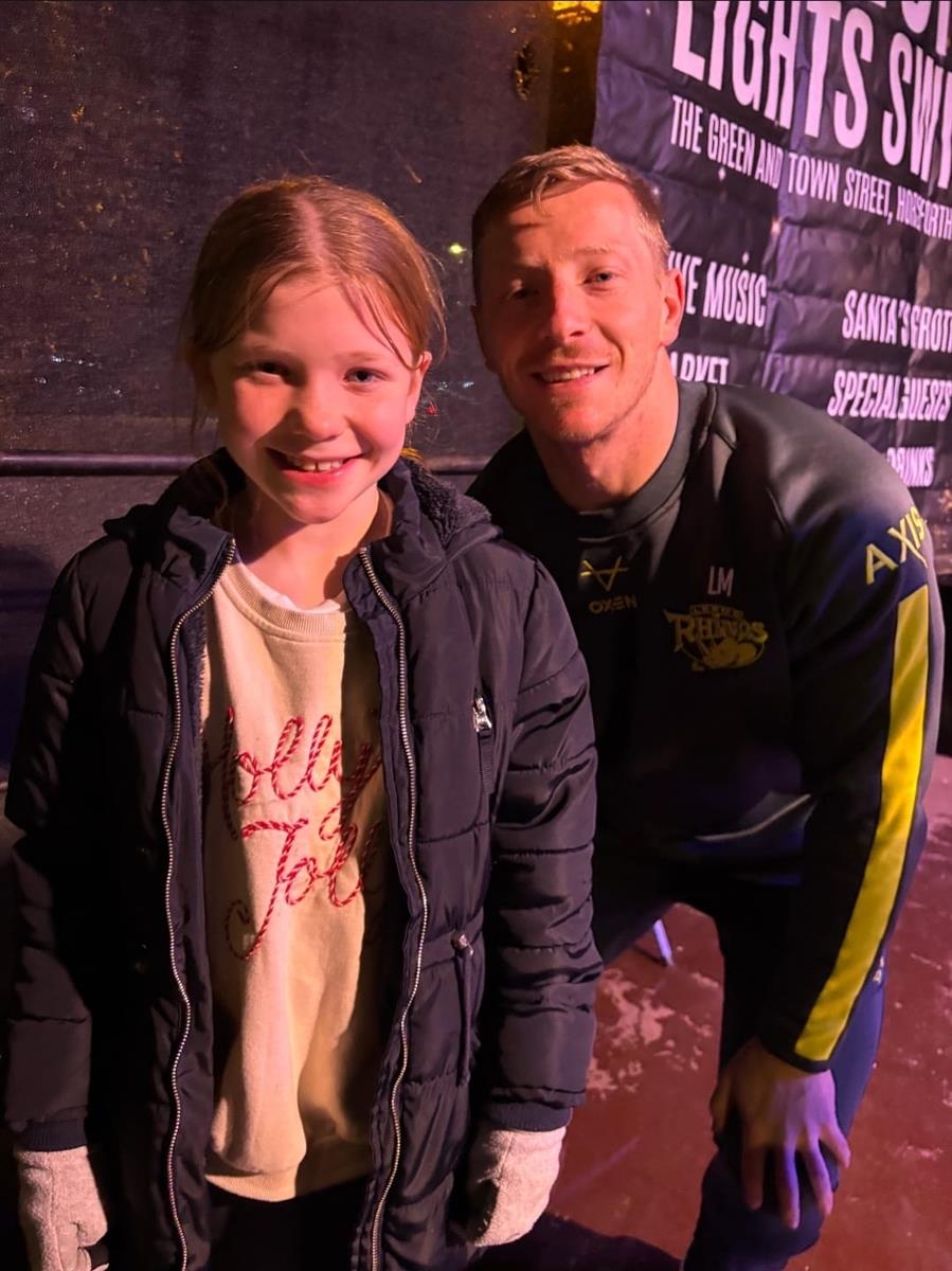 Horsforth Christmas lights switch on 2025