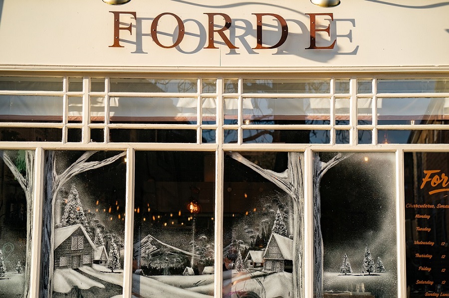 Horsforth business Christmas window display competition